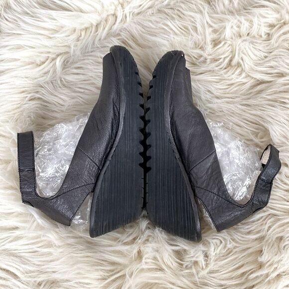 Fly London Yala Black Leather Peep Toe Wedge Sandals Ankle Strap 9-9.5 Boho Emo - Picture 3 of 11